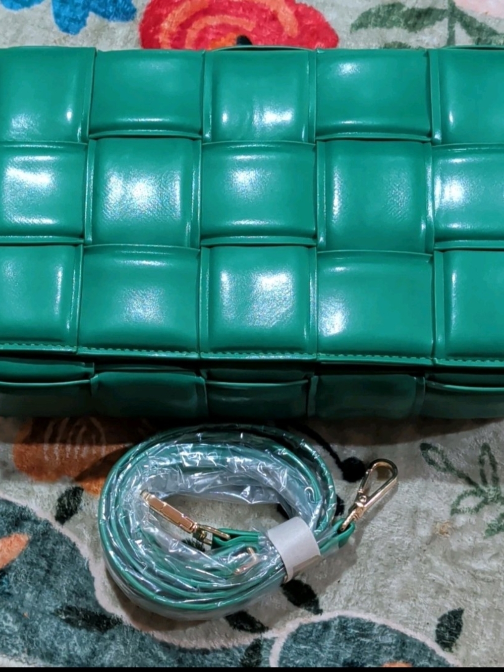 BC Bags Green Cassette Crossbody Purse Magnetic Close Gold Hardware NEW